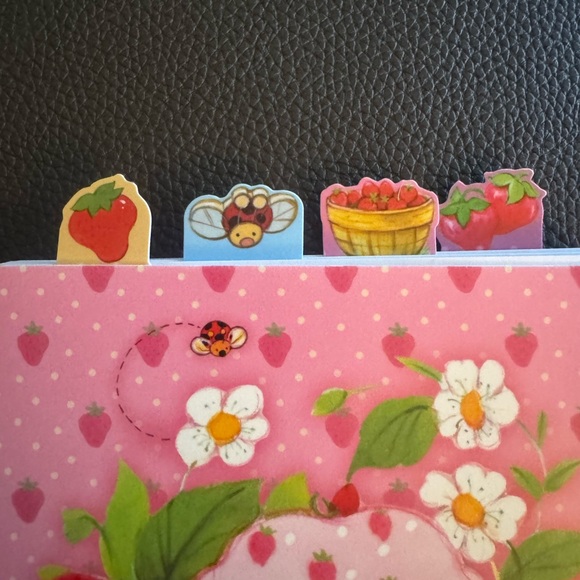 Notebook - Picture 3 of 8